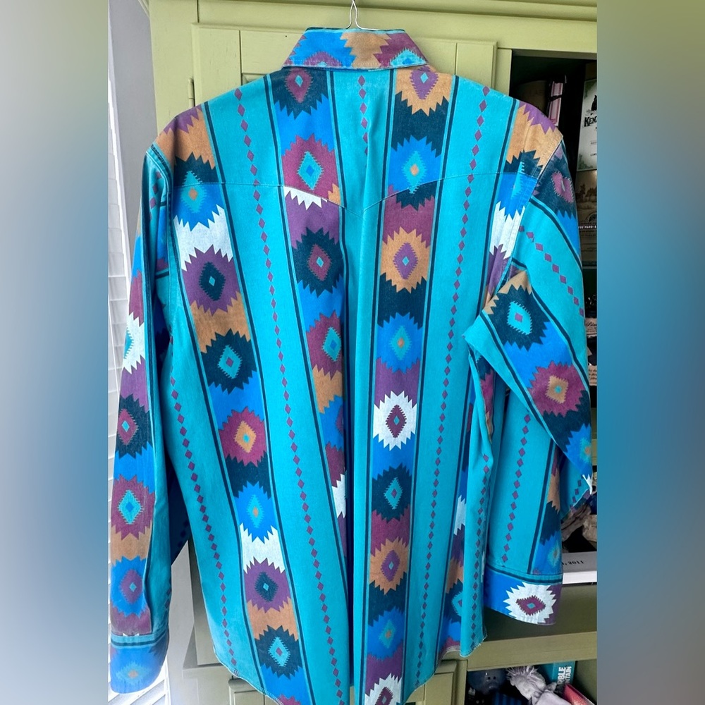Vintage Wrangler Turquoise and Purple Geometric Shirt - Picture 8 of 8